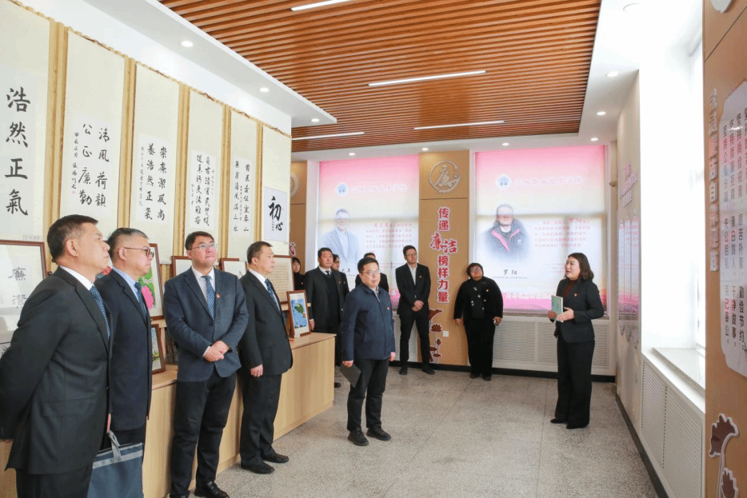 说明: 图片 说明: 图片
