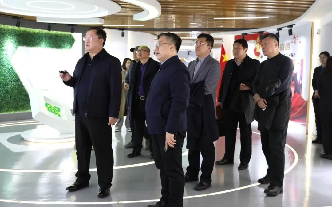 说明: 图片 说明: 图片