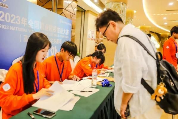 说明: 图片 说明: 图片