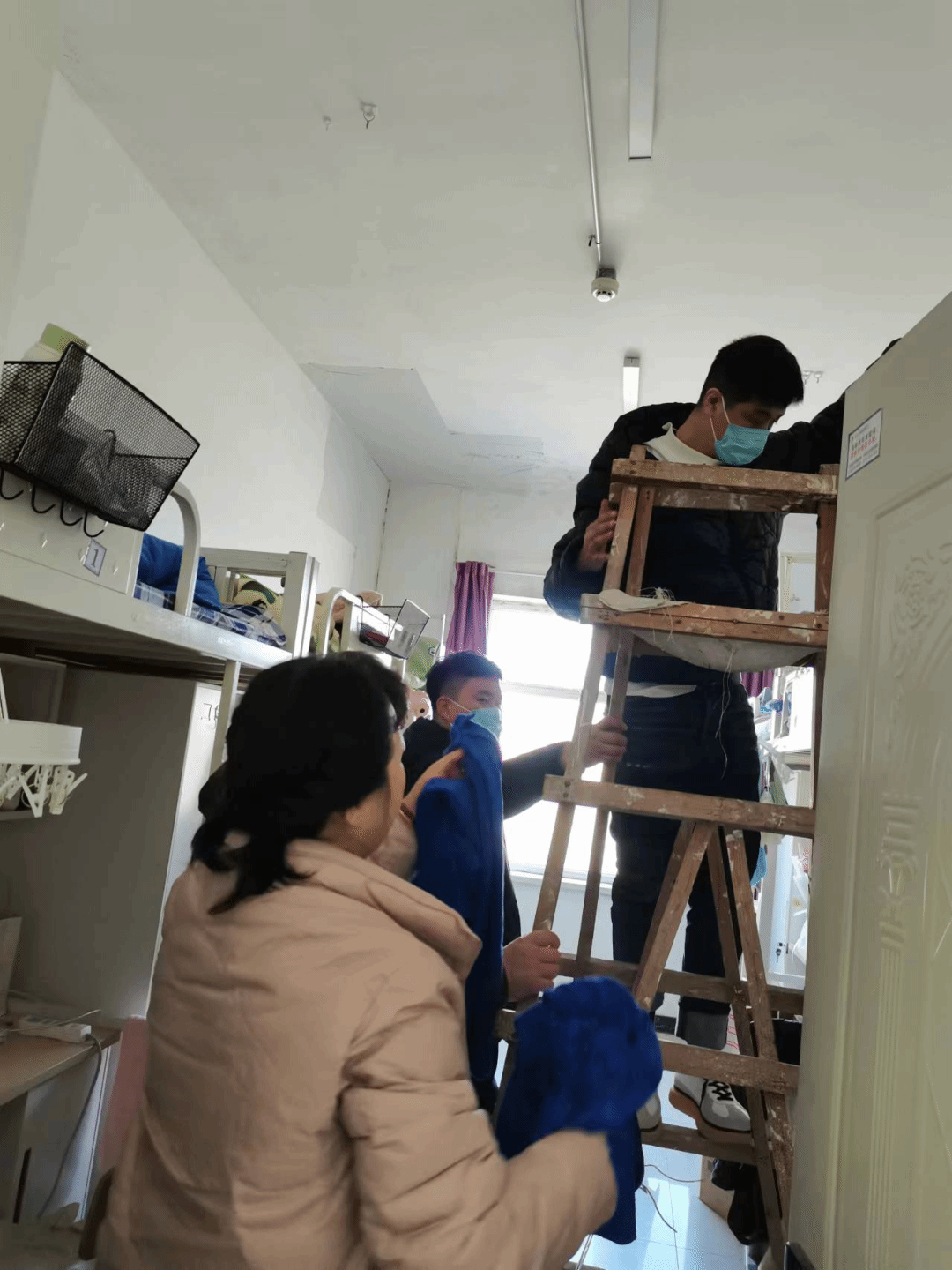 说明: 图片 说明: 图片